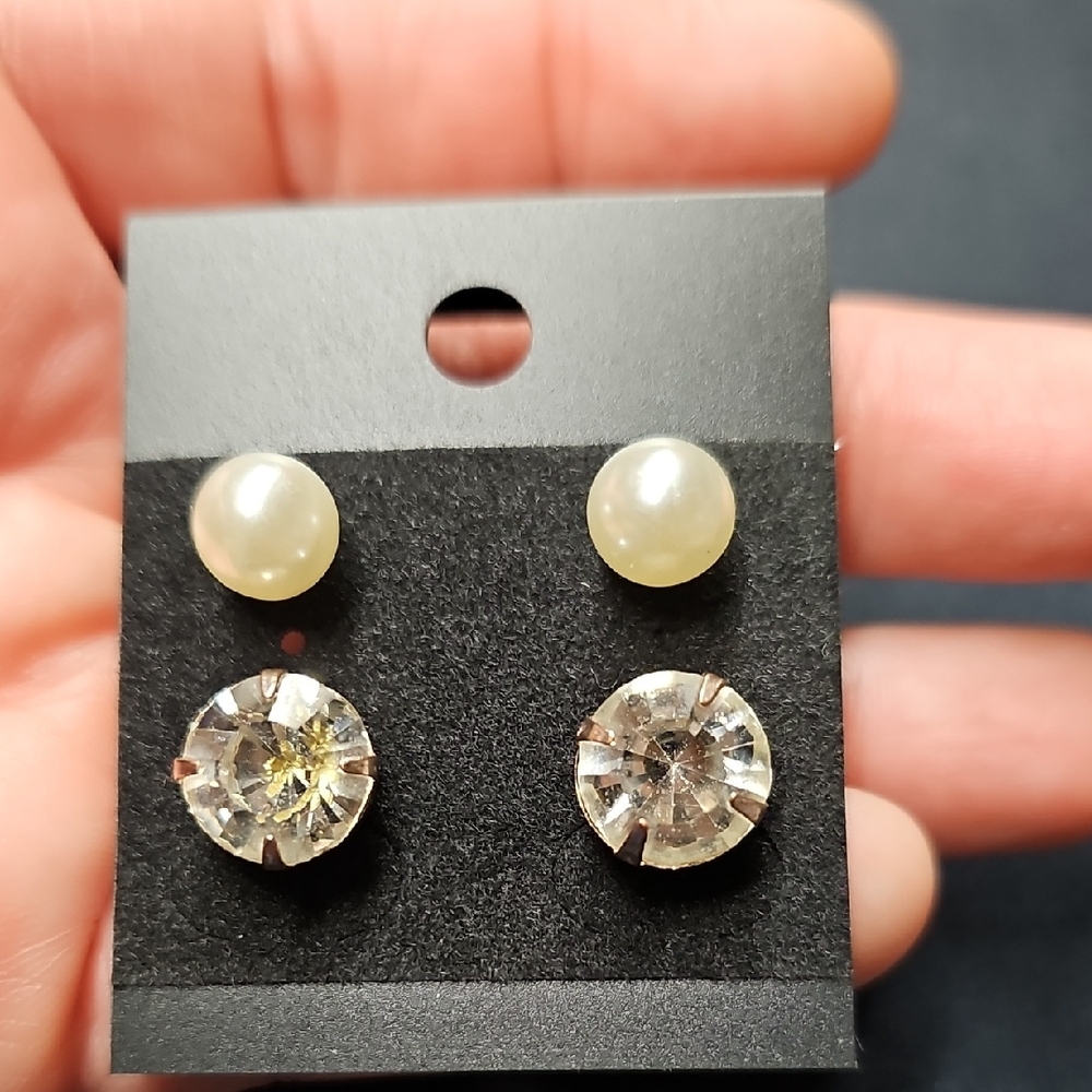 Faux Pearl and Crystal StudEarrings